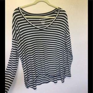 Long sleeved tee. American eagle soft and sexy